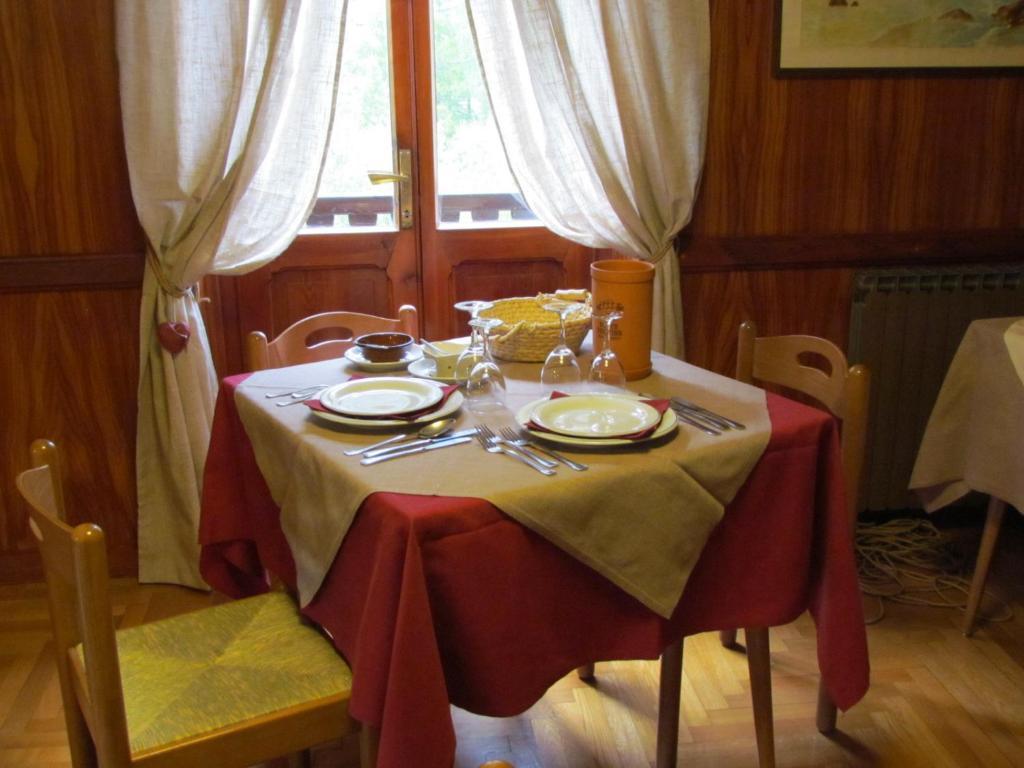 Gressoney-la-Trinité Hotel Lysjoch מראה חיצוני תמונה
